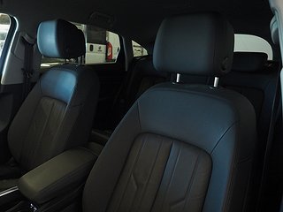 SUV Audi E-Tron 17 av 22