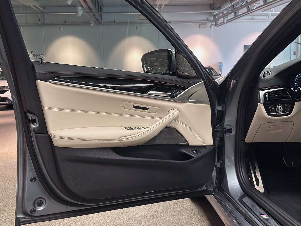 BMW 530d xDrive Touring M Sport |Innovation Edition|Pano|H/K|HUD