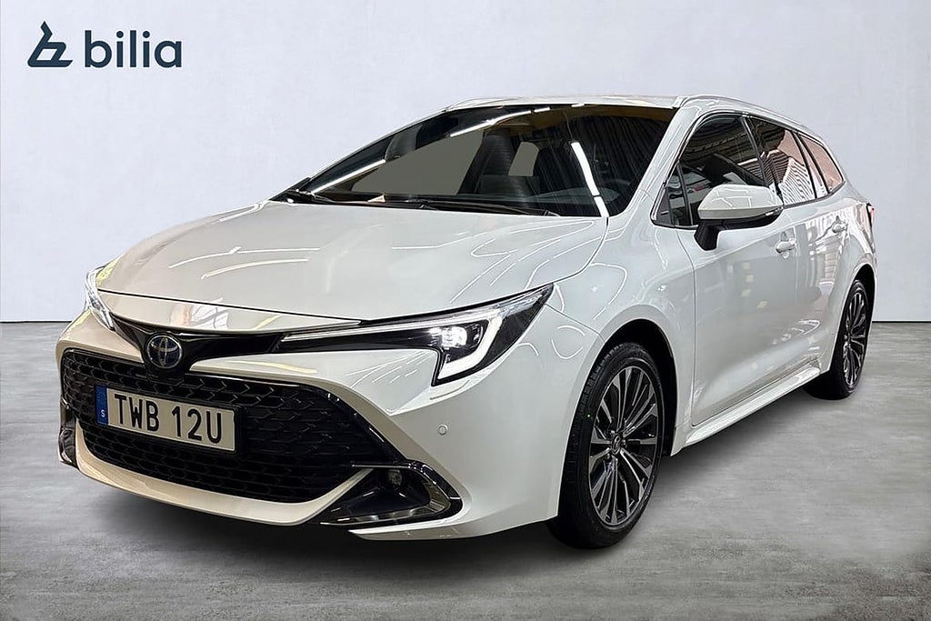 Toyota Corolla 1,8 HYBRID Touring Sports Style Appstyrd V...