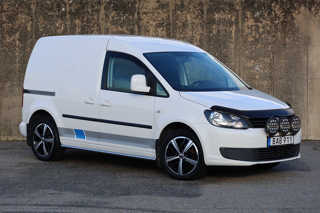 Volkswagen Caddy 1.6 TDI DSG Rally X Edition Specialutgåva Värmare Drag