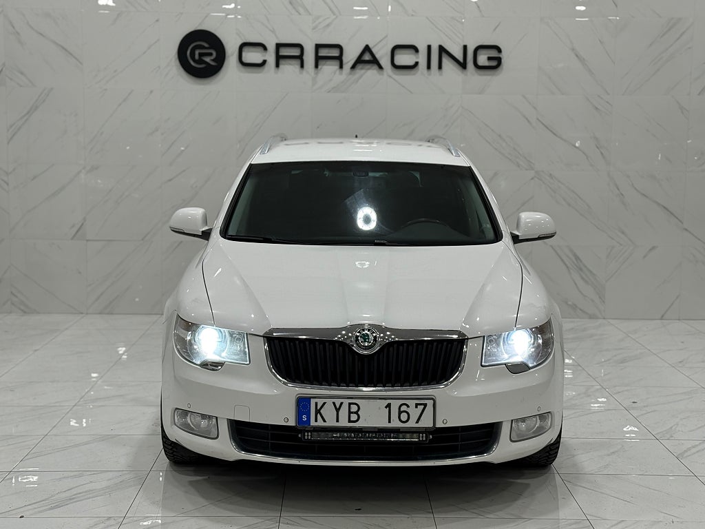 Skoda Superb Kombi 2.0 TDI Elegance |Dragkrok|