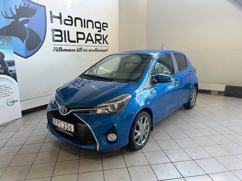 Toyota Yaris Hybrid e-CVT Active, Style SUPERDEAL 3,95%/B-KAM