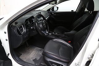 Halvkombi Mazda 3 13 av 30