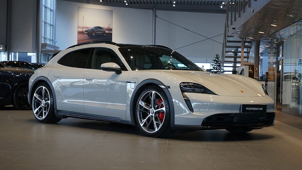 Porsche Taycan 4S Cross Turismo