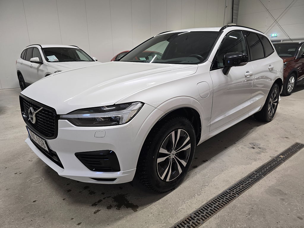 Volvo XC60 T8 AWD Recharge Geartronic R-Design *Drag *Kamera