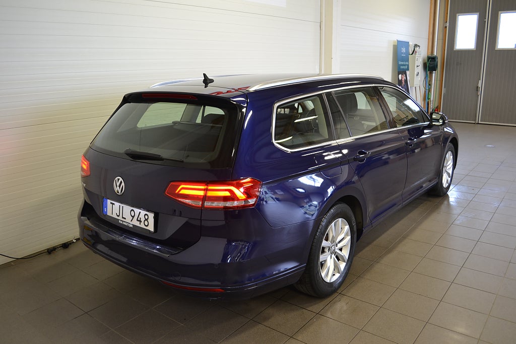 Volkswagen Passat Sportscombi 2.0 TDI 150hk Parkeringsvärmare P-Sensorer 2018