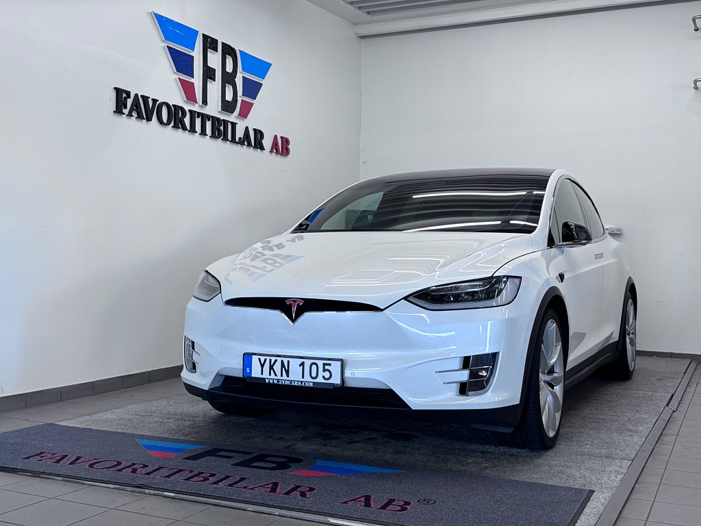 Tesla Model X 90D
