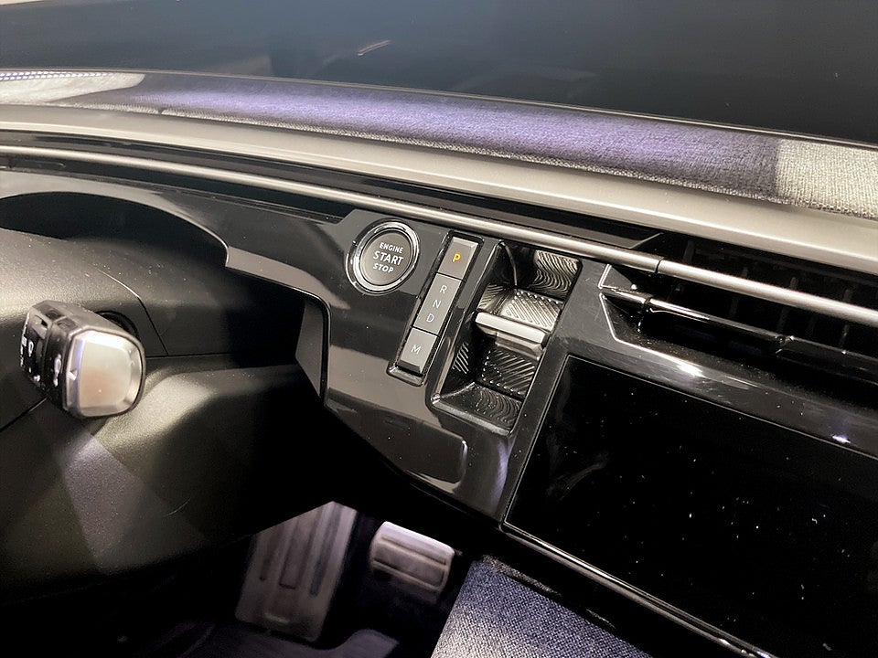 Bild på Peugeot 3008 GT Hybrid 145hk Aut B-KAMERA CARPLAY
