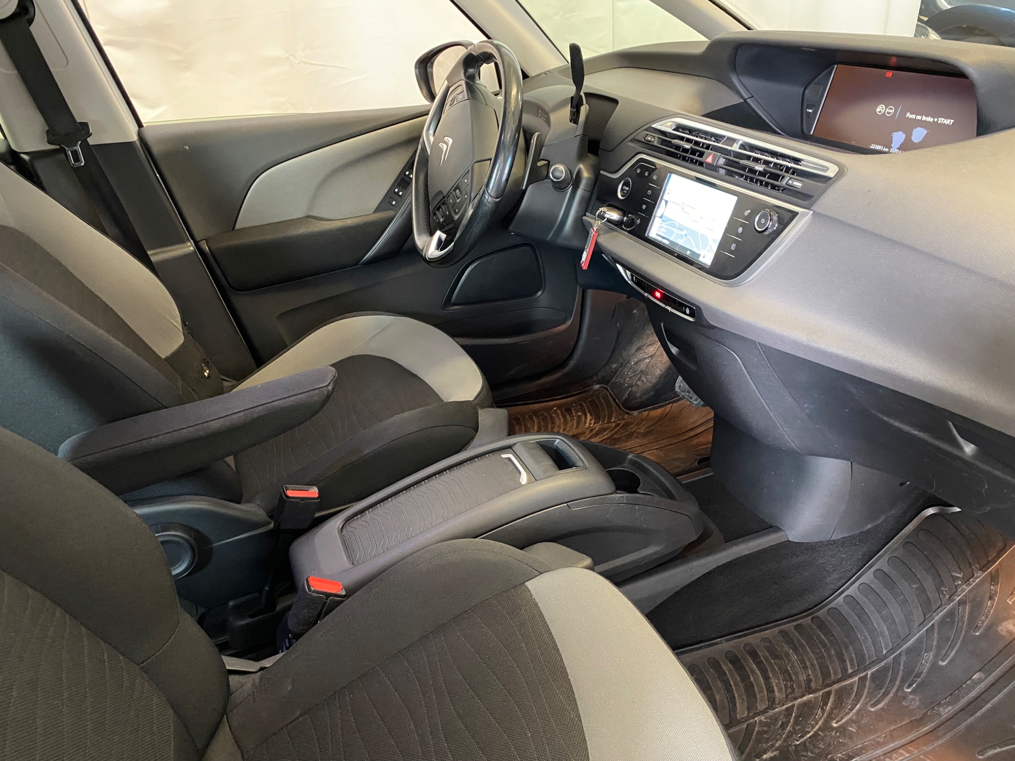 Citroen Grand C4 Picasso 2014, bild 5/41