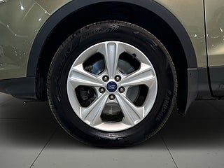 Ford Kuga 2.0 TDCi AWD Powershift Titanium Drag Mvärm GPS SoV