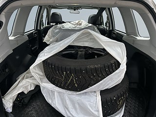 Subaru Forester 2.0 4WD Sov-däck/Drag/Kamera/Pano/Skinn/Kedja/P-sens