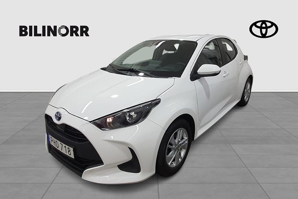 Toyota Yaris 1,5 HYBRID 5D ACTIVE V-HJUL