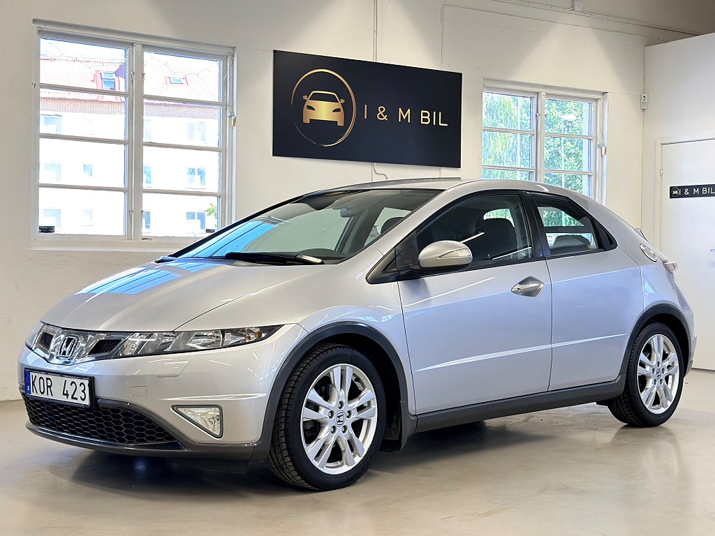 Honda Civic 5-dörrar 1.8 i-VTEC Sport Automat/ 2522mil/ 1 Ägare/