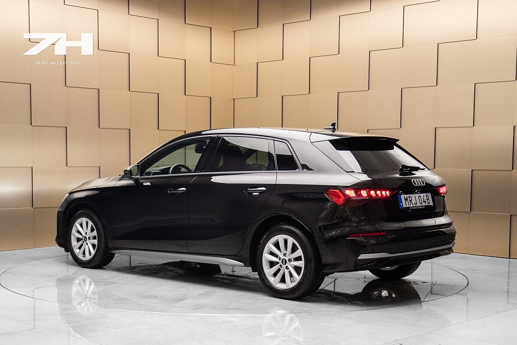 Audi A3 Sportback 35 TFSI Proline Advanced / Kamera / Nyservad