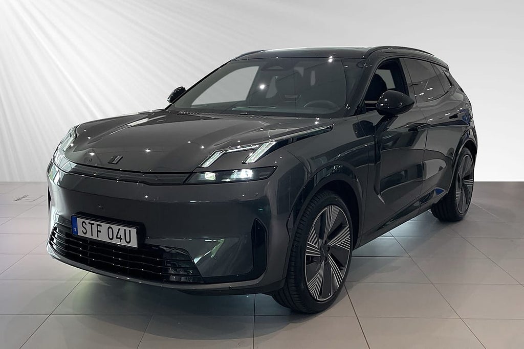 Lynk & Co 08 More PHEV
