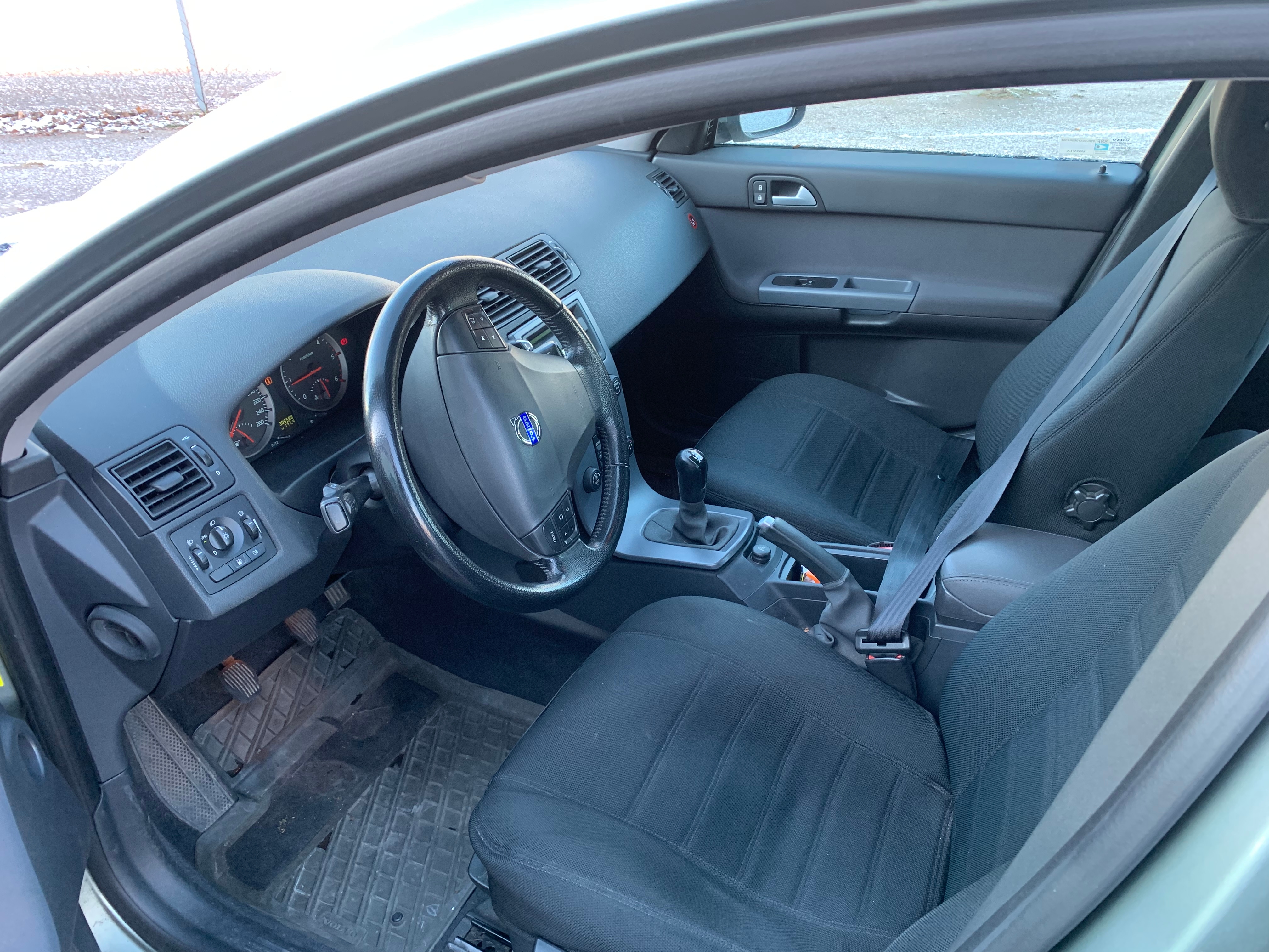 Volvo S40 2.0 D Kinetic 136hk 2007, bild 5/33