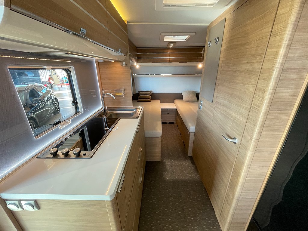 Adria Adora 542 UL / ALDE / Långbädd / Markis /  - Adria