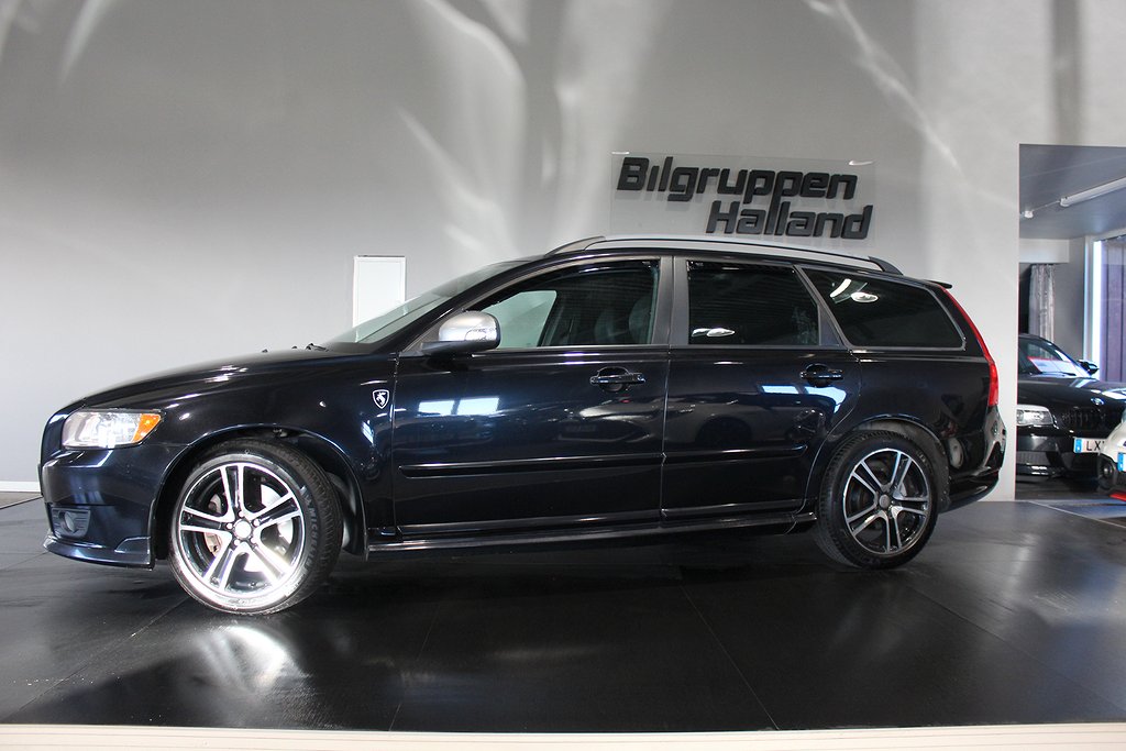 Volvo V50 D5 Momentum R-Design Drag Pdc Skinn Kamrem bytt