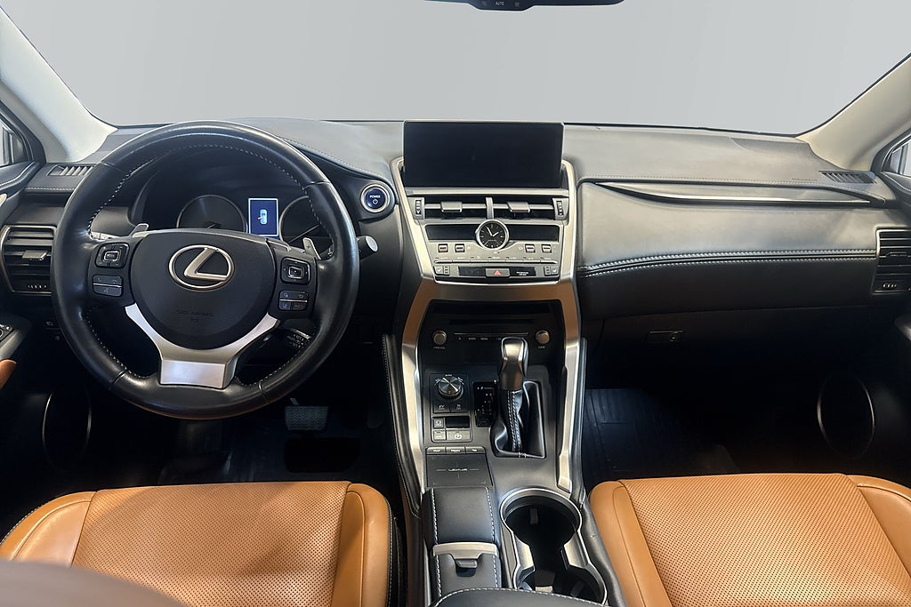 Lexus NX 2019