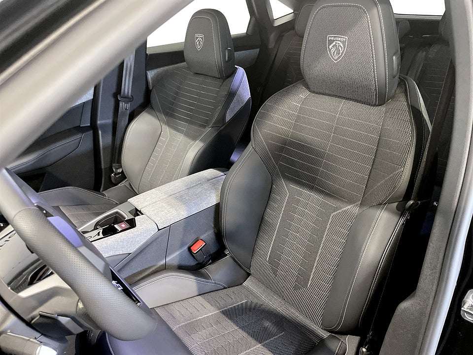 Bild på Peugeot 3008 GT Hybrid 145hk Aut B-KAMERA CARPLAY