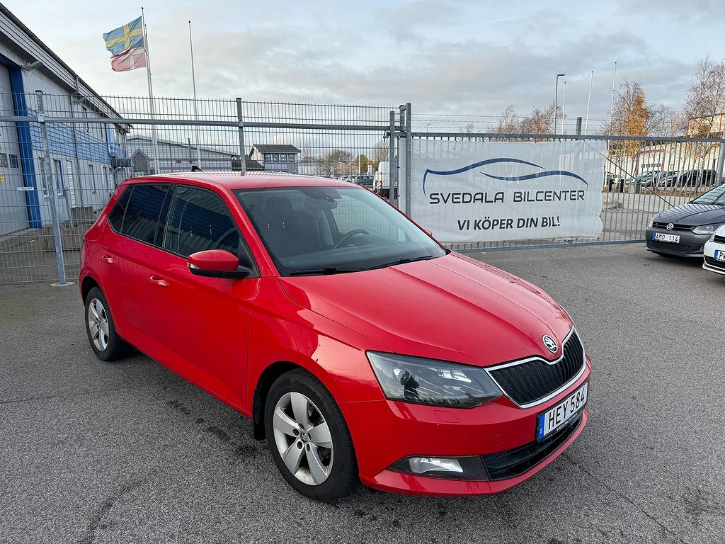 Skoda Fabia 1.2 TSI Style Euro 6 Carplay Nybesiktad