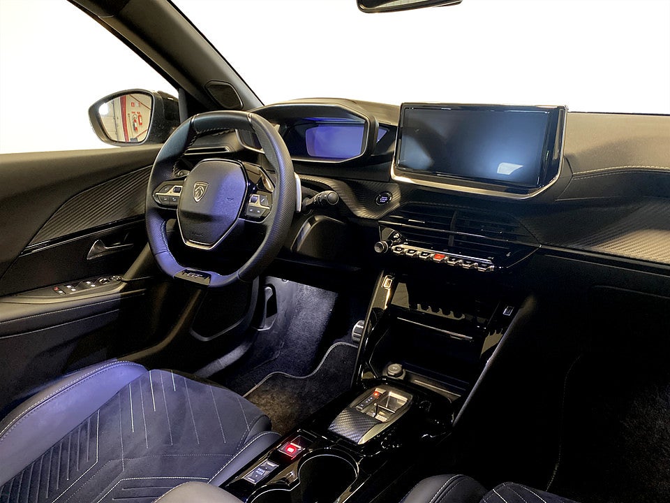 Bild på Peugeot 2008 GT 1.2 PT 130hk Aut B-KAMERA CARPLAY