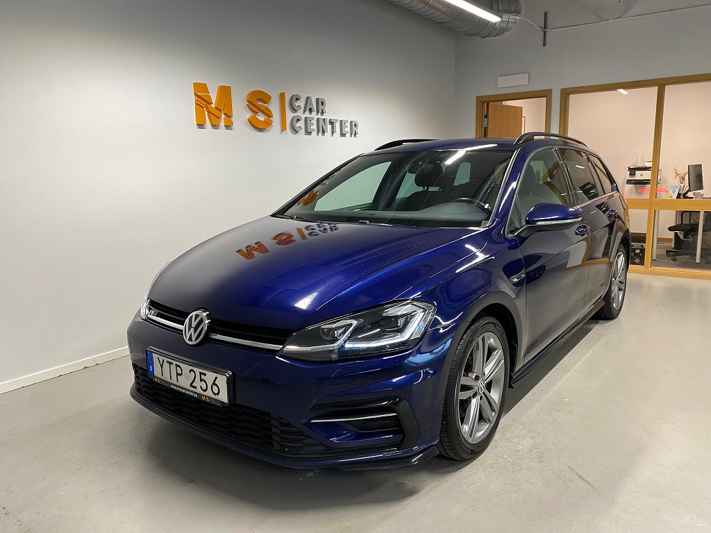 Volkswagen Golf I  1.5 TSI 150hk GT R-line P-värme B-kamera Drag Moms