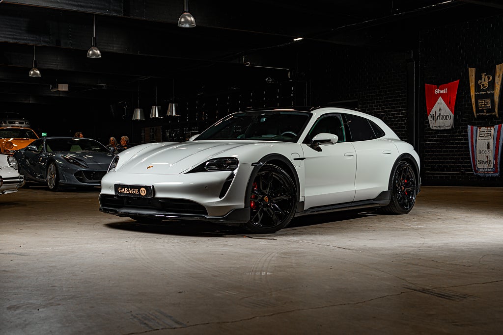Porsche Taycan 4S Cross Turismo / Heads-up / NightVision