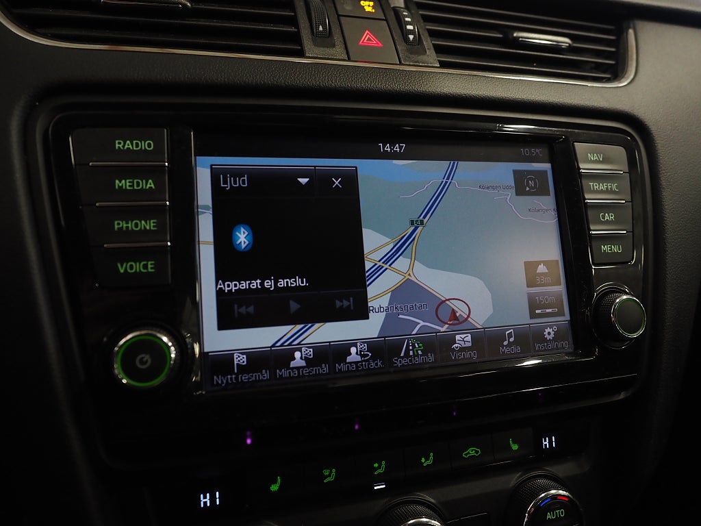 Skoda Octavia Scout 2.0 TDI 150hk 4x4 | Drag | D-värm | Navi |