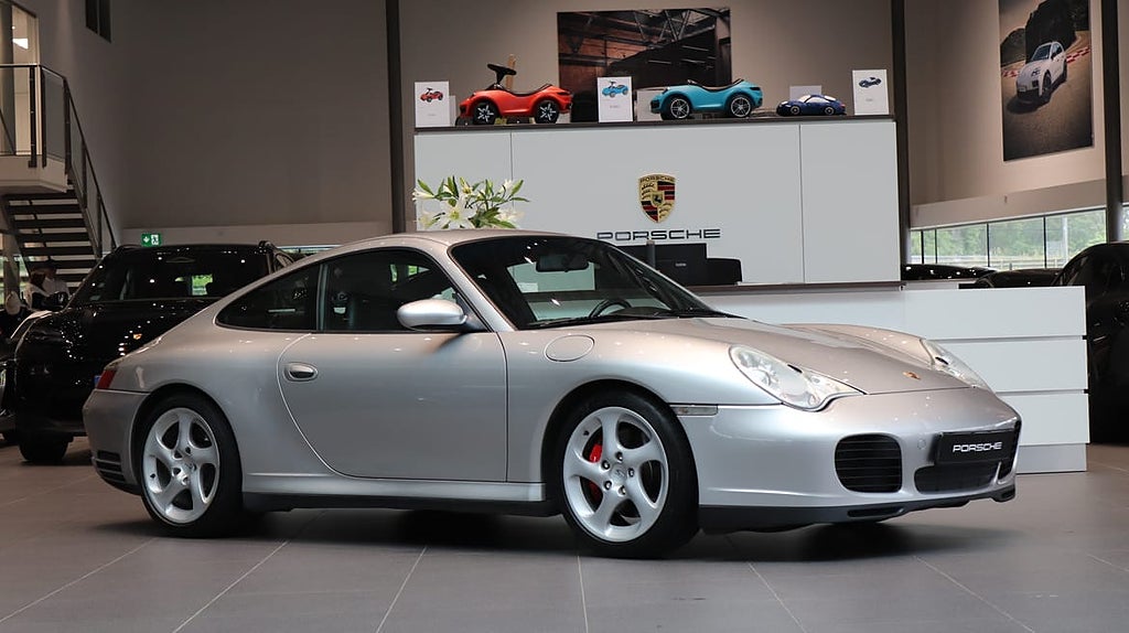 Porsche 911 996 4S 320 hk