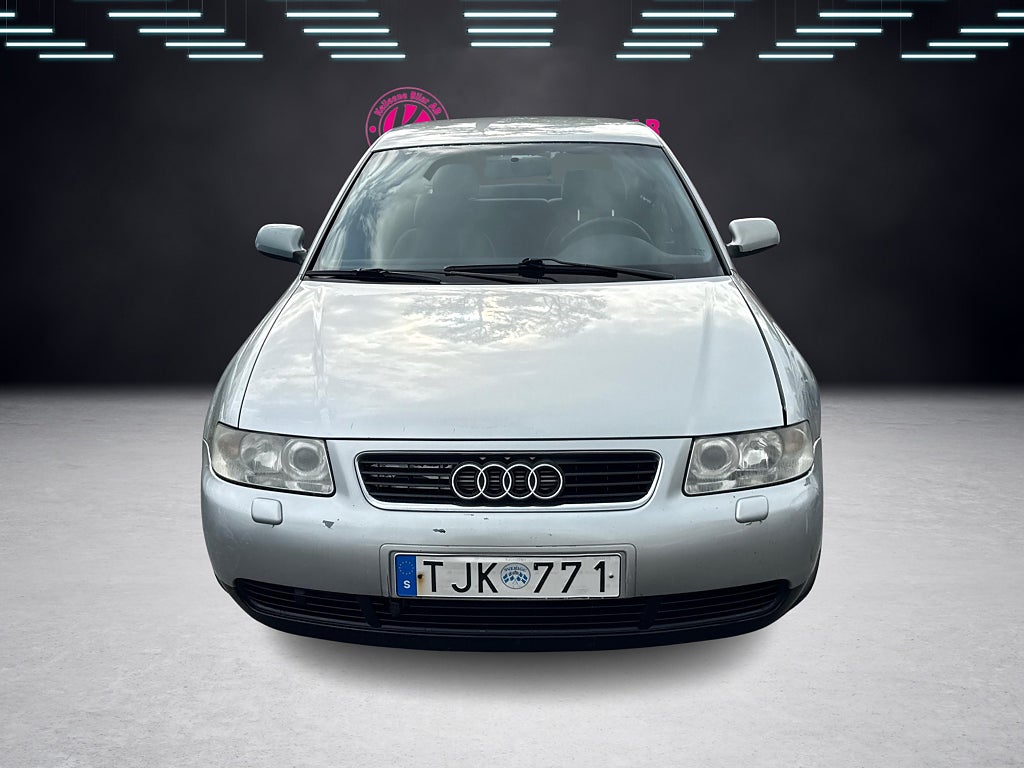 Audi A3 5-dörrar 1.6 Attraction Euro 4