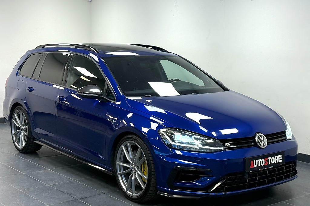Volkswagen Golf R 2.0 TSI Panorama Dynaudio Cockpit