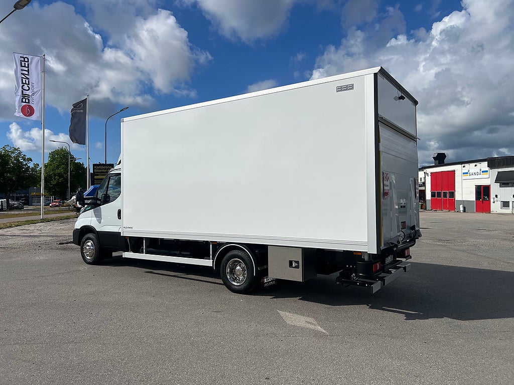 Iveco Daily 72C14G A8 CNG Skåpbil med Z-Lift