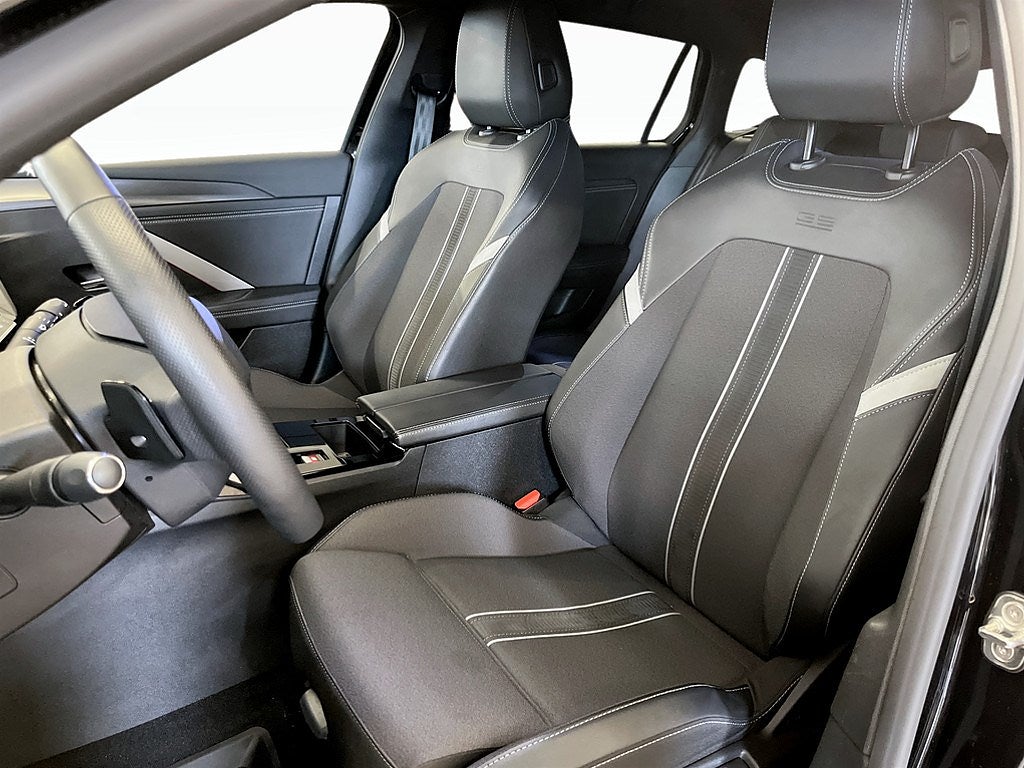 Bild på Opel Astra ST GS 1.2 PT 130hk Aut - BACKKAMERA, CARPLAY