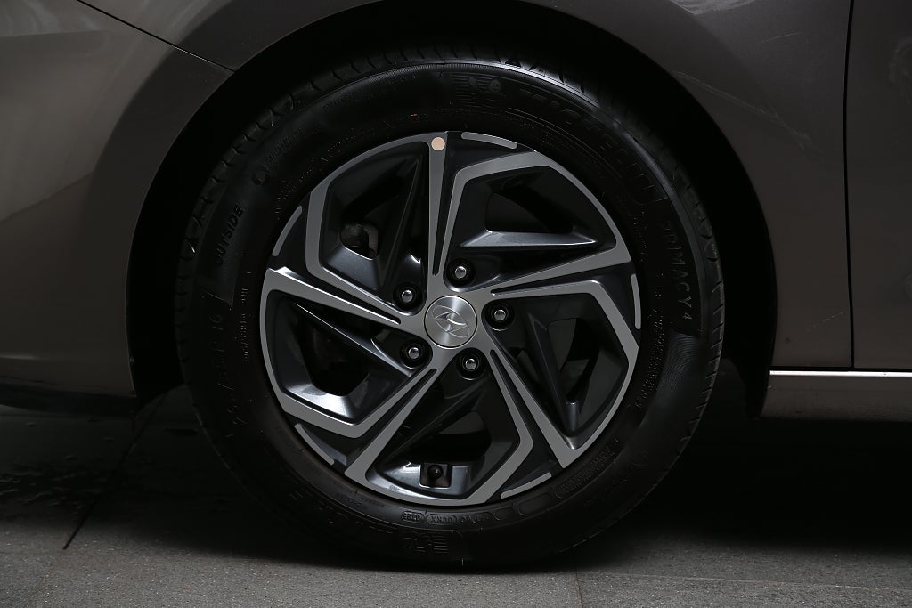 Hyundai i30 1,0 T-GDI 120hk 48V MHEV Essential Aut Kombi Nybilsg 2023