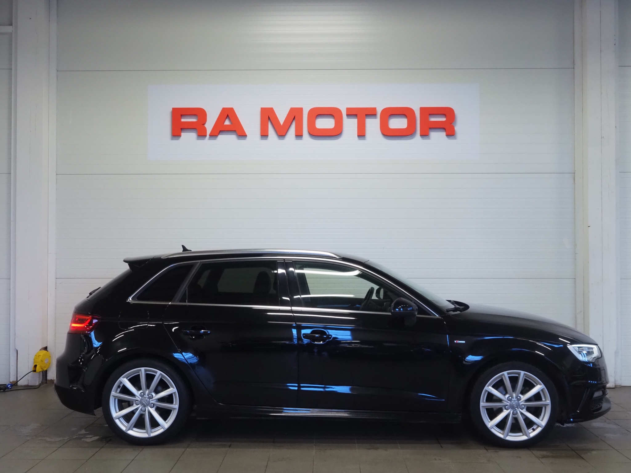 Audi A3 2015, bild 4/51