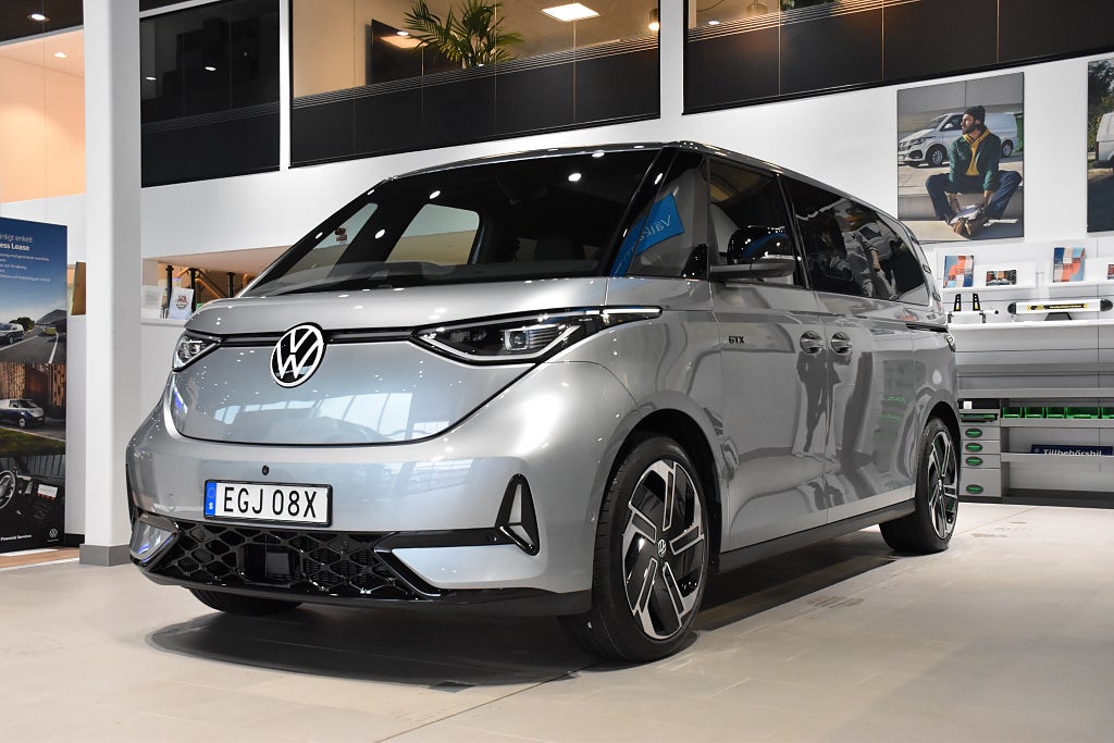 Volkswagen ID. Buzz GTX LWB 6-sit 340hk *PANO*KROK*BLACK STYLE