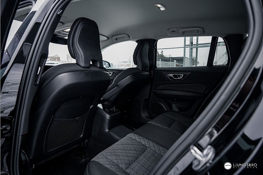 Volvo V60 Recharge T6 AWD 350hk