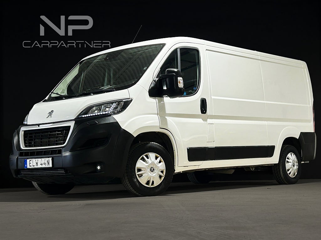 Peugeot Boxer Van 335 2.0 |KAMERA|INREDNING|VÄRMARE|DRAG|