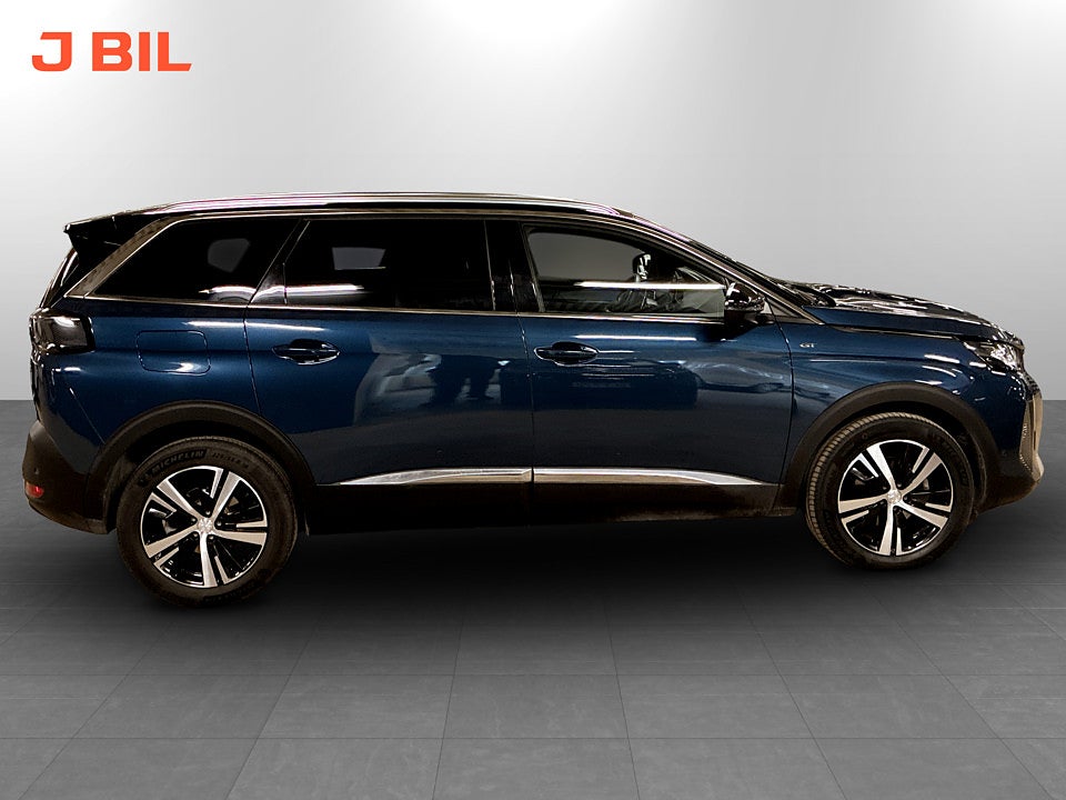 Bild på Peugeot 5008 GT 1.2 PT 130hk Aut 7-SITS B-KAMERA CARPLAY
