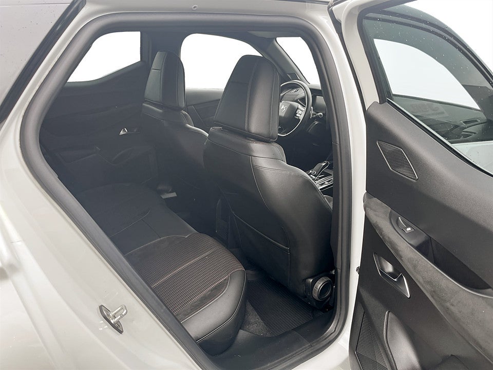 Bild på DS 3 Crossback P-Line 1.2 PT 155hk Aut P-SENSORER BAK
