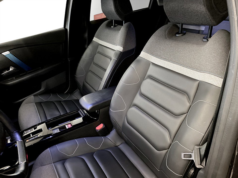 Bild på Citroën e-C4 Shine 50kWh 136hk Aut - B-KAMERA, CARPLAY