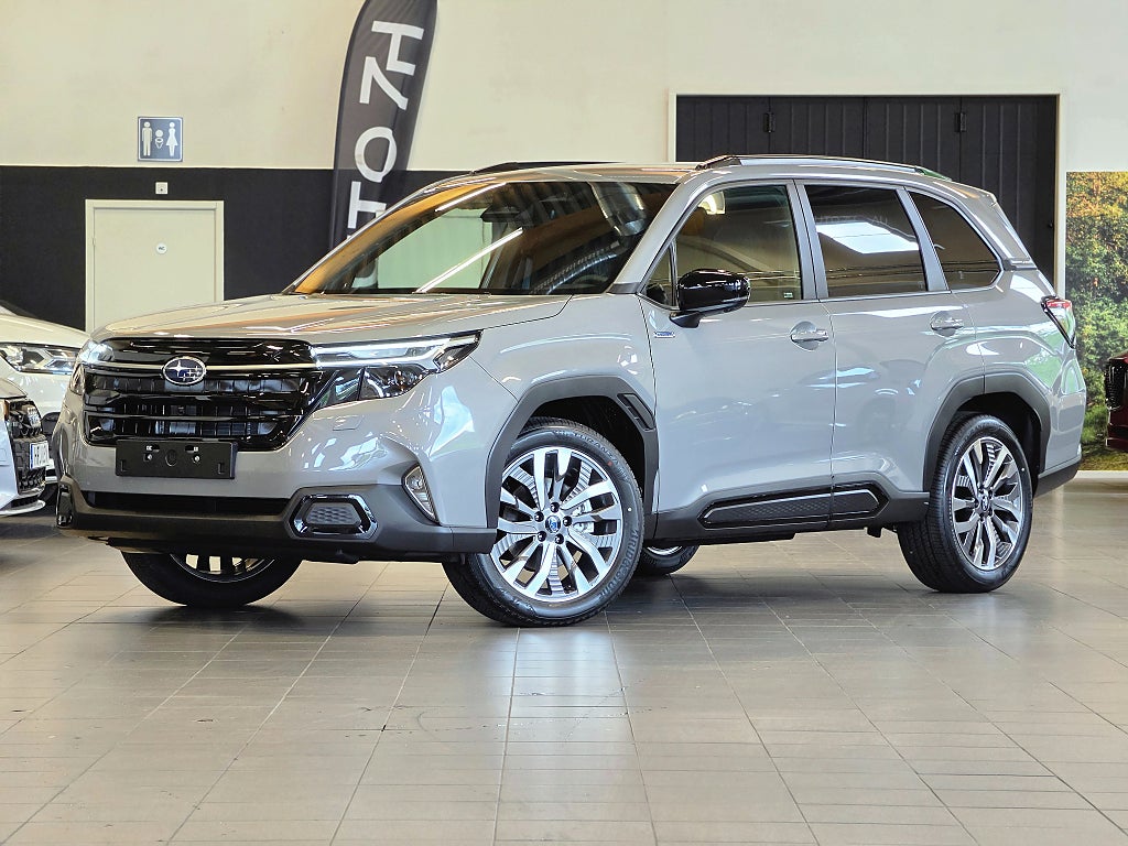 Subaru Forester 2,0 150hk e-Boxer Limited / Skinn / Rattvärme / 360-kam