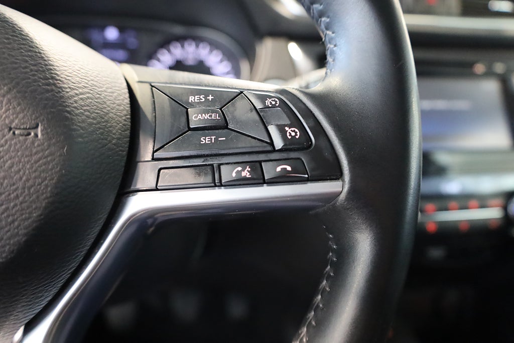 Nissan Qashqai 1.6 dCi N-Connecta 130HK Navi 360° Drag Keyless Blåtand 2017