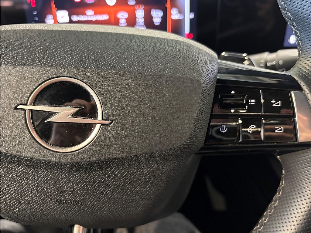 Bild på Opel Astra ST GS 1.2 PT 130hk Aut - BACKKAMERA, V-Hjul ingår