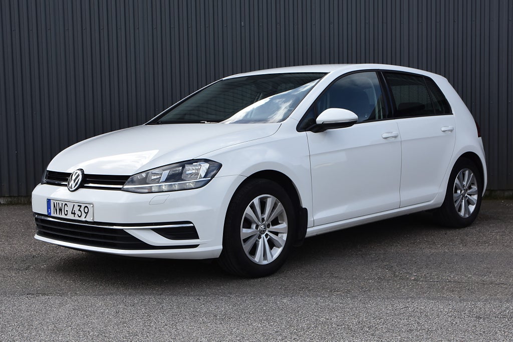 Volkswagen Golf 5-dörrar 1.0 TSI Base