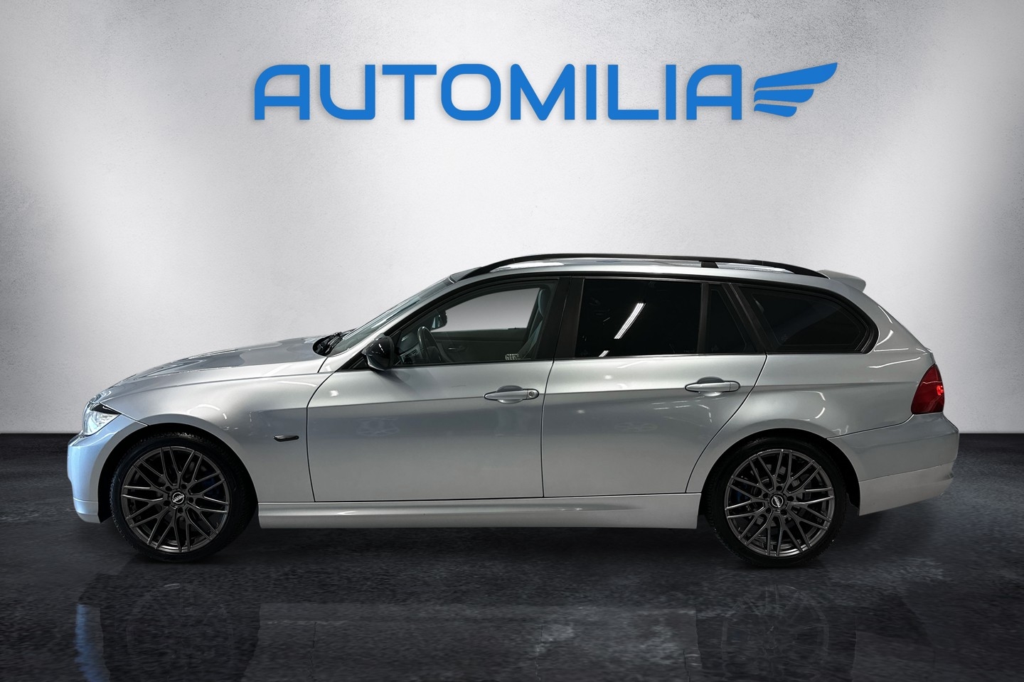 BMW 318 i Touring AUTOMAT 2010, bild 3/45
