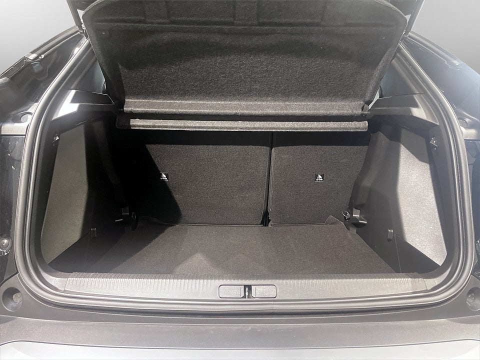 Bild på Peugeot 2008 Allure 1.2 PT 130hk Aut B-KAMERA CARPLAY