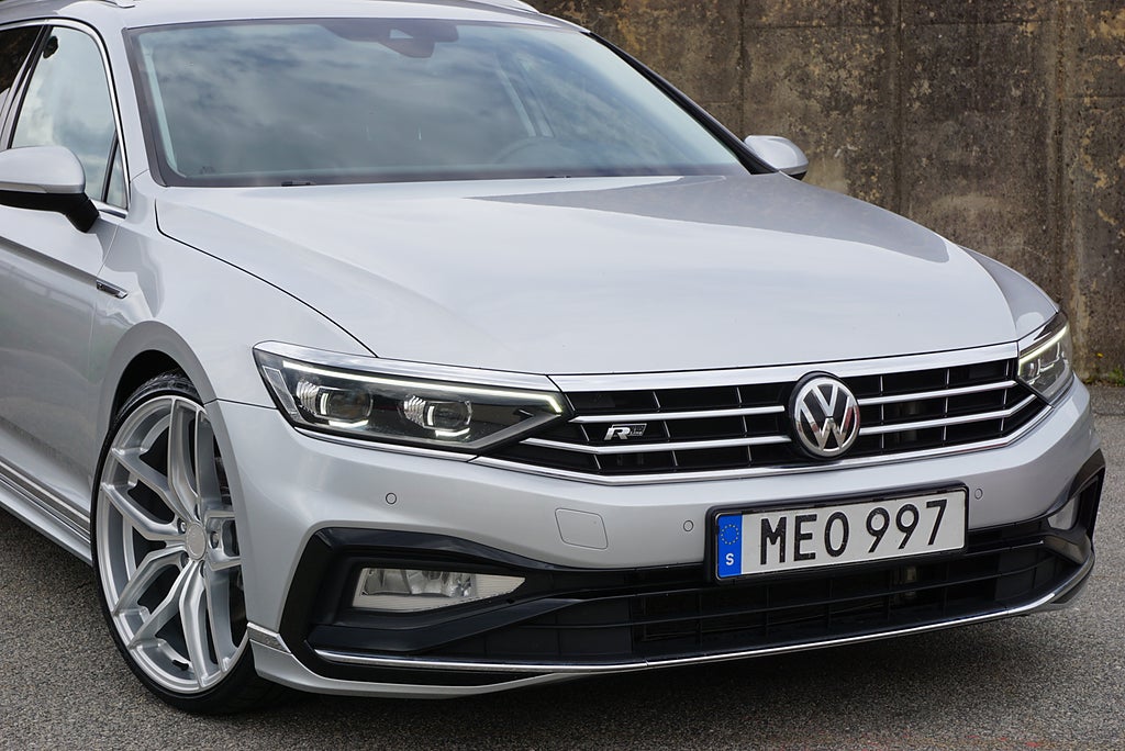 Volkswagen Passat 2.0 TDI 4Motion R-Line|Eibach|20”|Drag|B-Kamera|Värmare