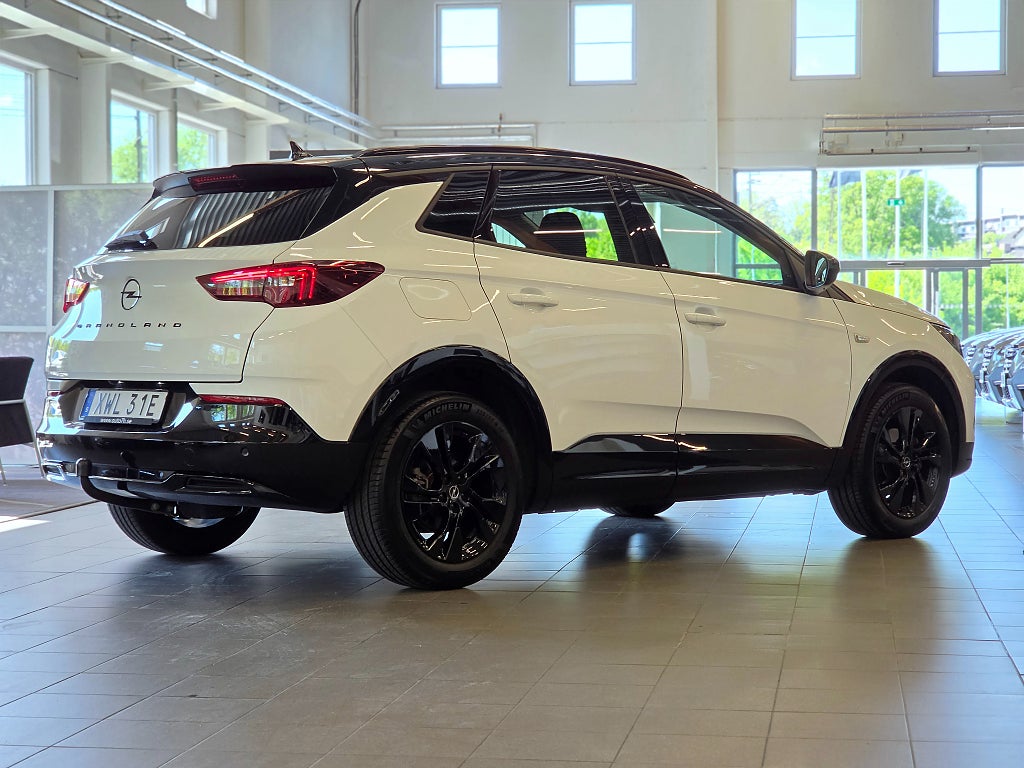 Opel Grandland X 1.2 Turbo 130hk GS Line 0kr insats 3,45% ränta/Drag/